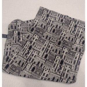 VTG CASCA Korea 100% silk black & white European style buildings print scarf